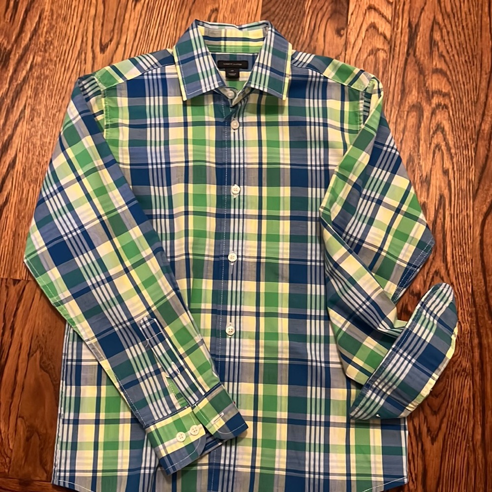 Tommy Hilfiger boys dress shirt size 10